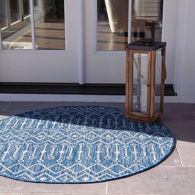 Unique Loom Outdoor Trellis Collection Area Rug - Tribal Trellis (7' 1" Round, Blue/ Ivory)