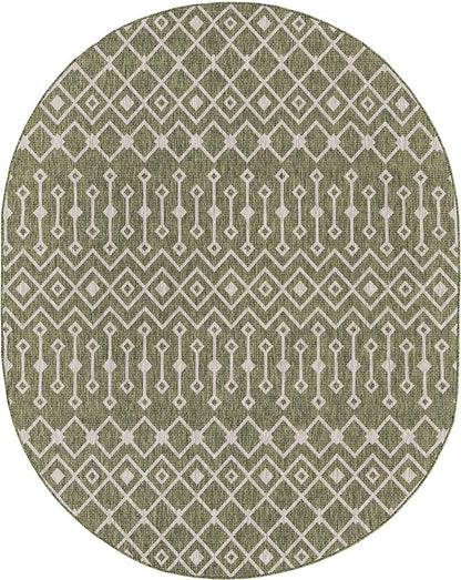 Unique Loom Outdoor Trellis Collection Area Rug - Tribal Trellis (7' 10" x 10' Oval, Green/ Natural)