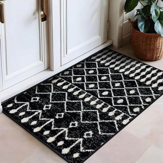Rugshop Boho Black and White Tribal Area Rug – Geometric Diamond and Stripe Pattern Carpet for Living Room, Bedroom, or Entryway – Soft Modern Bohemian Floor Décor 2' 3" x 4' Black