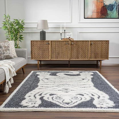 Hauteloom Zane Living Room, Bedroom Area Rug - Plush Pile - Cream - 6'7" x 9'
