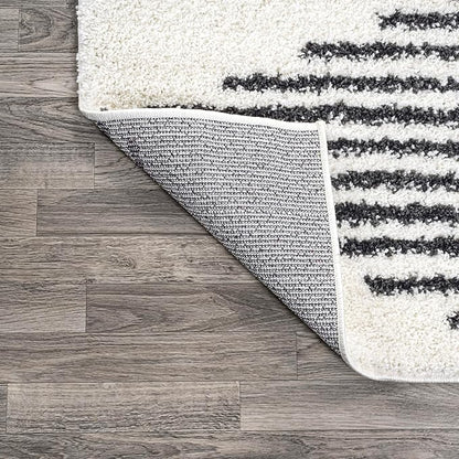 JONATHAN Y Elm Diamond Stripe Shag White/Gray Indoor Area Rug, 5x8, Geometric, Bohemian, Contemporary, Easy-Cleaning for Living Room, Bedroom, Kitchen, Pet Friendly, Non-Shedding (MOH408A-5)