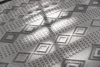 CAMILSON Micro Loop Rug 5x7 Modern Luxury Geometric Moroccan Diamond Area Rugs Soft High and Low Pile Stain Resistant Easy-Cleaning Non-Shedding for Living Room Office Indoor Carpet (5 x 7 White-Gray)