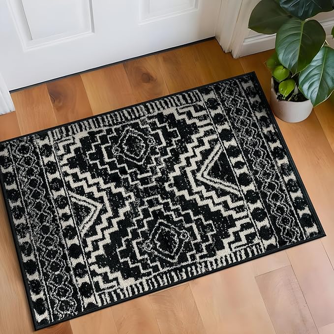 Rugshop Southwestern Black and White Tribal Area Rug – Geometric Diamond Pattern Carpet for Living Room, Bedroom, or Entryway – Boho Rustic Soft Floor Decor 2' x 3' Black
