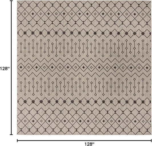 Unique Loom Outdoor Trellis Collection Area Rug - Tribal Trellis (10' 8" Square, Gray/ Black)