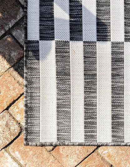 Unique Loom Outdoor Striped Collection Area Rug - Striped (6' 1" x 9' Rectangle, Charcoal/Ivory)
