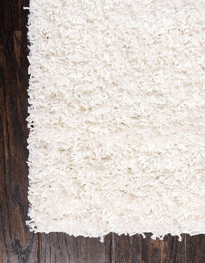 Unique Loom Solid Shag Collection Area Rug (7' 1" x 10' Rectangle, Snow White)