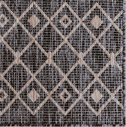 Unique Loom Outdoor Trellis Collection Area Rug - Tribal Trellis (7' 10" Square, Charcoal Gray/ Natural)