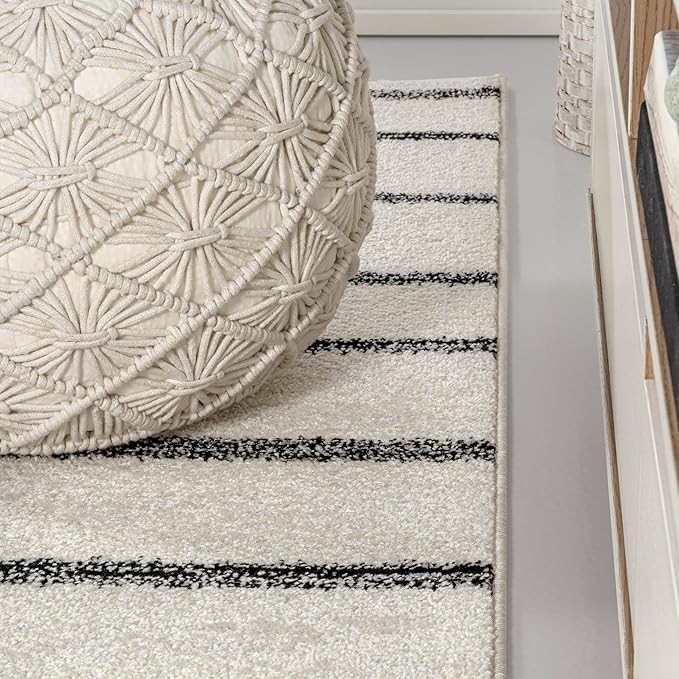 JONATHAN Y Williamsburg Minimalist Stripe Cream/Black Indoor Area Rug, 4x6, Contemporary, Modern, Easy-Cleaning for Living Room, Bedroom, Kitchen, Pet Friendly, Non-Shedding (MOH201D-4)