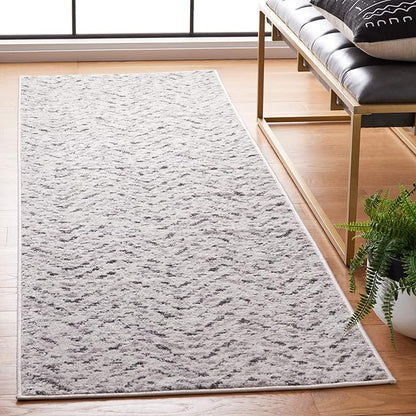 SAFAVIEH Adirondack Collection Runner Rug - 2'6" x 18', Ivory & Charcoal, Chevron Design, Non-Shedding & Easy Care, Ideal for High Traffic Areas in Living Room, Bedroom (ADR104N)