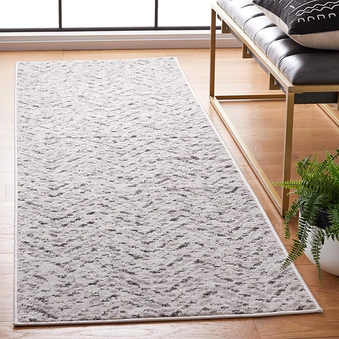 SAFAVIEH Adirondack Collection X-Large Area Rug - 2'6" x 22', Ivory & Charcoal, Chevron Design, Non-Shedding & Easy Care, Ideal for High Traffic Areas in Living Room, Bedroom (ADR104N)