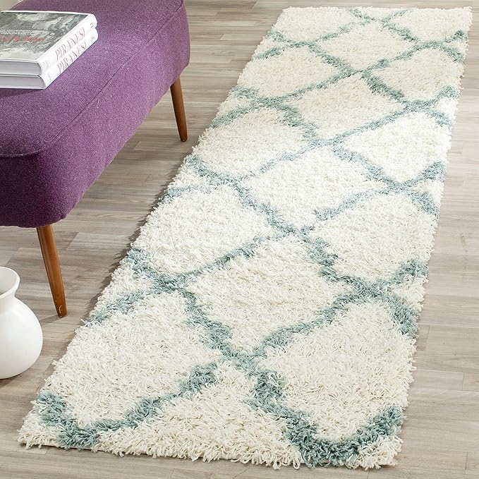 SAFAVIEH Dallas Shag Collection Accent Rug - 2'3" x 4', Ivory & Light Pink, Trellis Design, Non-Shedding & Easy Care, 1.5-inch Thick Ideal for High Traffic Areas in Foyer, Entryway, Bedroom (SGD257P)