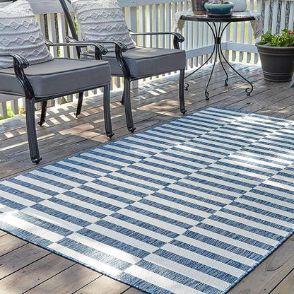 Unique Loom Outdoor Striped Collection Area Rug - Striped (4' 1" x 6' 1" Rectangle, Blue/Ivory)