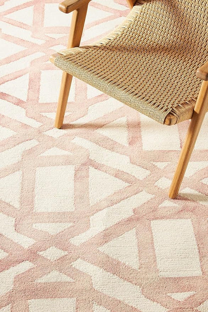 Hand-Tufted Wool Marengo Rug in Pink – Elegant Geometric Wool Carpet for Living Room & Bedroom – Soft Feel – 6 x 9