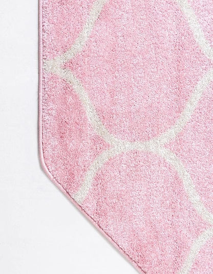 Rugs.com Lattice Frieze Collection Rug – 7' 10 Octagon Light Pink Medium Rug Perfect for Living Rooms, Kitchens, Entryways