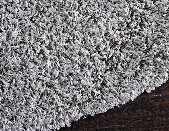 Unique Loom Solid Shag Collection Area Rug (6' 1" Round, Cloud Gray)