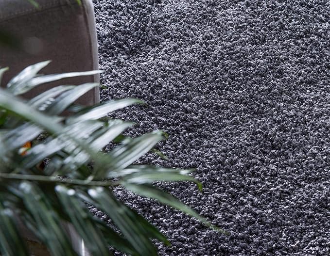 Unique Loom Davos Shag Collection Area Rug - Solid (4' 1" x 6' 1" Rectangle, Peppercorn)