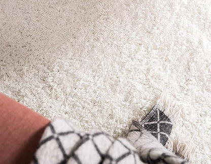 Unique Loom Solid Shag Collection Area Rug (2' 7" x 10' Runner, Snow White)