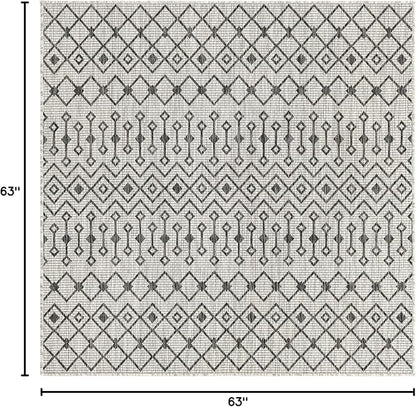 Unique Loom Outdoor Trellis Collection Area Rug - Tribal Trellis (5' 3" Square, Gray/ Black)