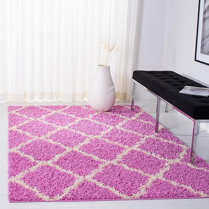 SAFAVIEH Dallas Shag Collection Accent Rug - 4' x 6', Pink & Ivory, Trellis Design, Non-Shedding & Easy Care, 1.5-inch Thick Ideal for High Traffic Areas in Entryway, Living Room, Bedroom (SGD257I)