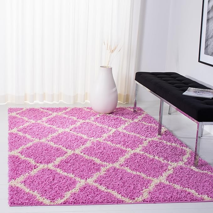 SAFAVIEH Dallas Shag Collection Area Rug - 5'1" x 7'6", Pink & Ivory, Trellis Design, Non-Shedding & Easy Care, 1.5-inch Thick Ideal for High Traffic Areas in Living Room, Bedroom (SGD257I)