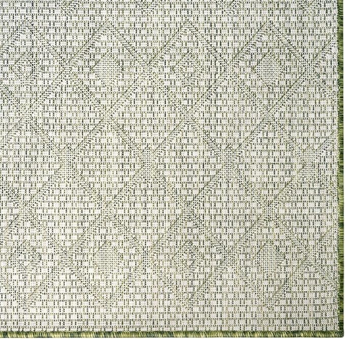 Unique Loom Outdoor Trellis Collection Area Rug - Tribal Trellis (7' 10" Square, Green/ Natural)