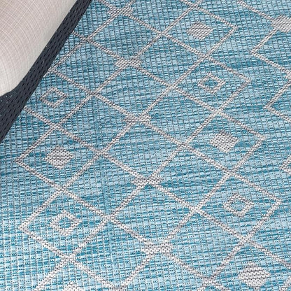 Unique Loom Outdoor Trellis Collection Area Rug - Tribal Trellis (7' 10" x 10' Oval, Aqua/ Ivory)