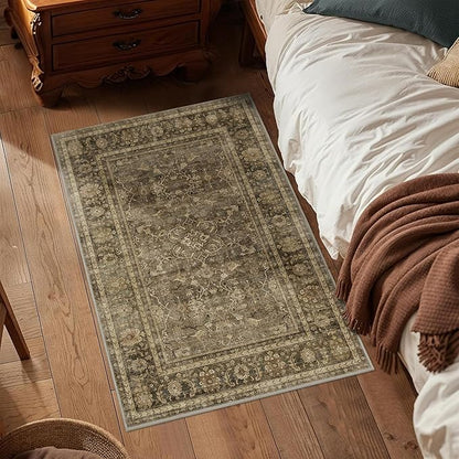HelloTree 2x3 Entryway Rug Washable Vintage Print Door Mat Kitchen Rugs for Front Door Bedroom Living Room Entrance Small Soft Traditional Distressed Carpet Folable for Room Bedside-Brown