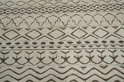 Modern Collection 7' 7'' X 5' 3'' Rug Rug, All-Over Viscose Silk Carpet for Home Décor, Foyer and Hallway