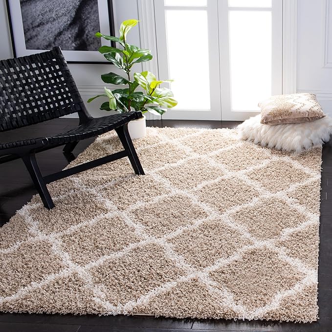 SAFAVIEH Dallas Shag Collection Area Rug - 6' x 9', Beige & Ivory, Trellis Design, Non-Shedding & Easy Care, 1.5-inch Thick Ideal for High Traffic Areas in Living Room, Bedroom (SGD257D)
