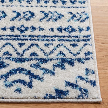 SAFAVIEH Tulum Collection Area Rug - 5'3" x 7'6", Ivory & Navy, Moroccan Boho Tribal Design, Non-Shedding & Easy to Clean, Ideal for Living Room, Bedroom, Dining Space (TUL272D)