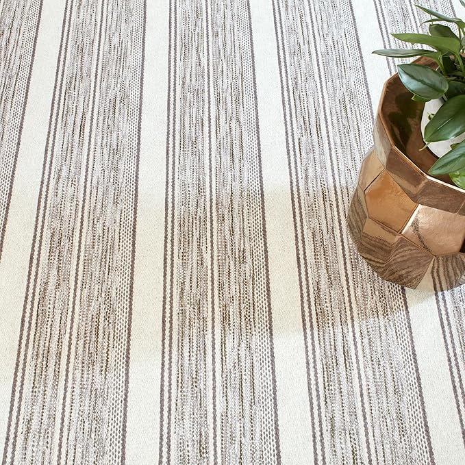 Dash & Albert Ellington Stripe Grey Machine Washable Rug, 6 X 9 Feet, Grey Stripe Pattern