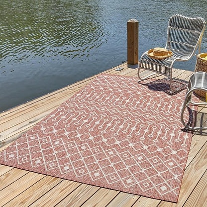 Unique Loom Outdoor Trellis Collection Area Rug - Tribal Trellis (3' 3" x 5' 3" Rectangle, Rust Red/ Ivory)