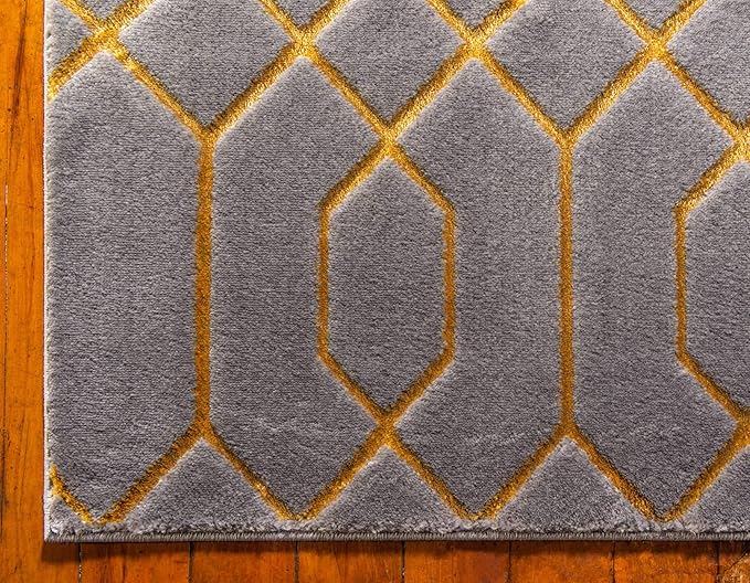 Unique Loom Marilyn Monroe Glam Collection Area Rug - Trellis (4' 1' x 6' 1' Rectangle, Gray Gold/ Gold)