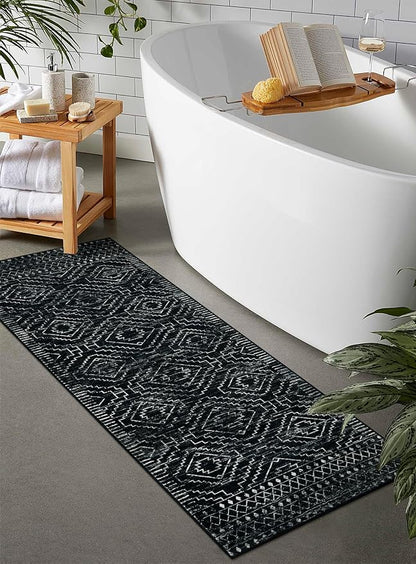 Wonnitar Washable Kitchen Runner Rug 2x6, Moroccan Black Runners for Hallway, Non Slip Bohemian Soft Bathroom Throw Mat Geometric Carpet Runner for Laundry Entryway Bedroom (Black,2'x6')