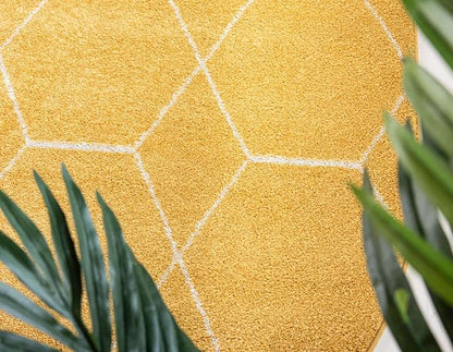 Unique Loom Trellis Frieze Collection Area Rug - Geometric (7' 10" x 10' Oval, Yellow/ Ivory)