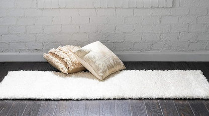 Unique Loom Solid Shag Collection Area Rug (2' 2" x 6' 7" Runner, Snow White)