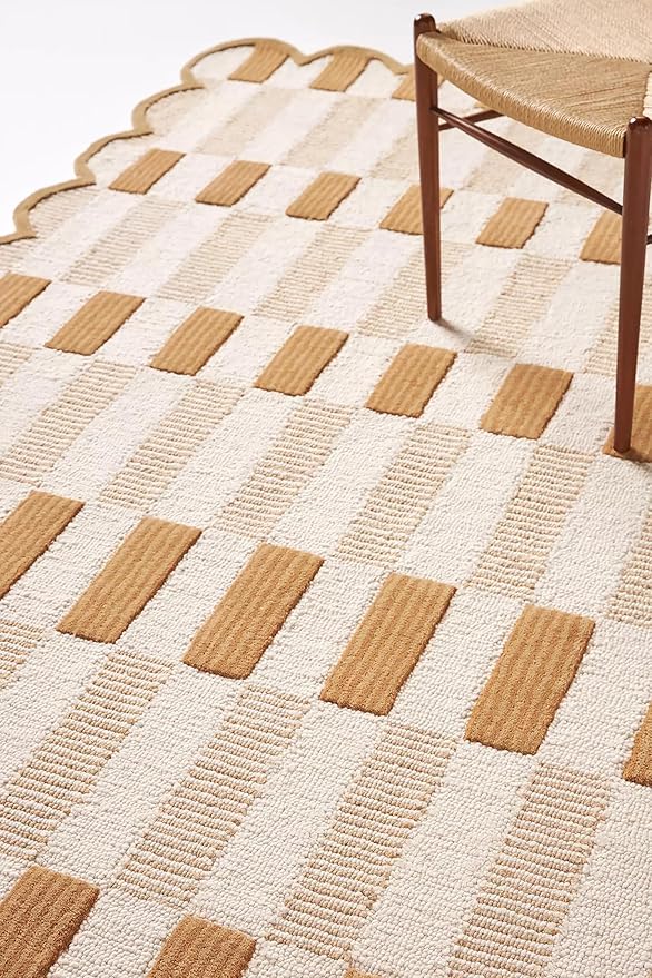 Hand-Tufted Wool Area Rug with Scalloped Edges, Neutral Beige Plaid Pattern, Cozy Soft Accent Rug for Living Room, Bedroom, and Nursery, Handmade Decorative Carpet, 2.5x10 Ft (Runner)