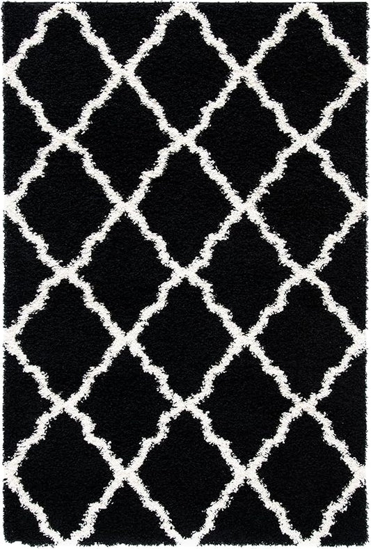 SAFAVIEH Dallas Shag Collection Accent Rug - 4' x 6', Black & Ivory, Trellis Design, Non-Shedding & Easy Care, 1.5-inch Thick Ideal for High Traffic Areas in Entryway, Living Room, Bedroom (SGD257Z)