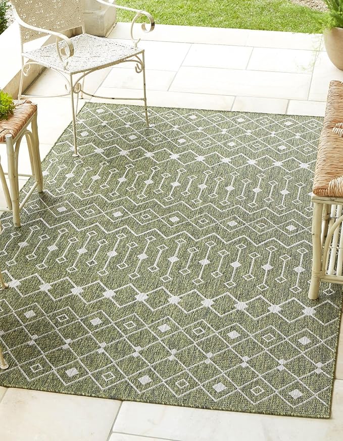Unique Loom Outdoor Trellis Collection Area Rug - Tribal Trellis (10' x 14' 1" Rectangle, Green/ Natural)