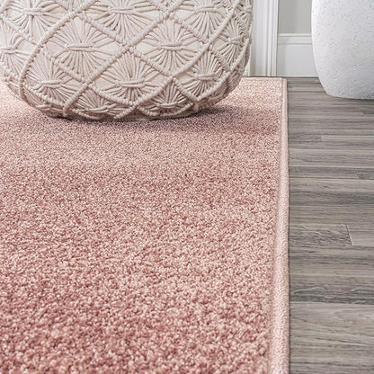 JONATHAN Y Haze Solid Low-Pile Pink Indoor Area Rug 4x6, Coastal,Bohemian,Minimalist,Classic, Easy-Cleaning for Living Room,Bedroom,Kitchen,Pet Friendly,Non-Shedding (SEU100P-4)