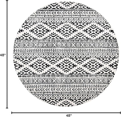 SAFAVIEH Tulum Collection Area Rug - 4' Round, Ivory & Black, Moroccan Boho Tribal Design, Non-Shedding & Easy to Clean, Ideal for Living Room, Bedroom, Dining Space (TUL272B)
