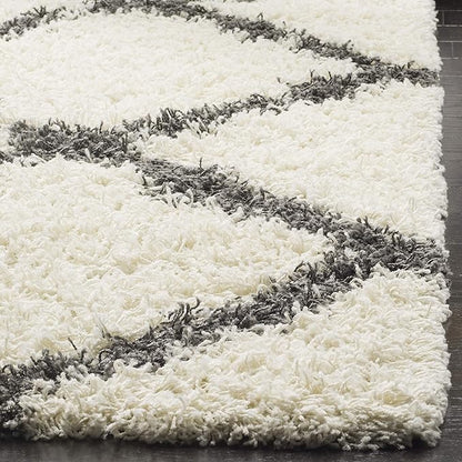 SAFAVIEH Dallas Shag Collection Area Rug - 8' Square, Ivory & Dark Grey, Trellis Design, Non-Shedding & Easy Care, 1.5-inch Thick Ideal for High Traffic Areas in Living Room, Bedroom (SGD257H)