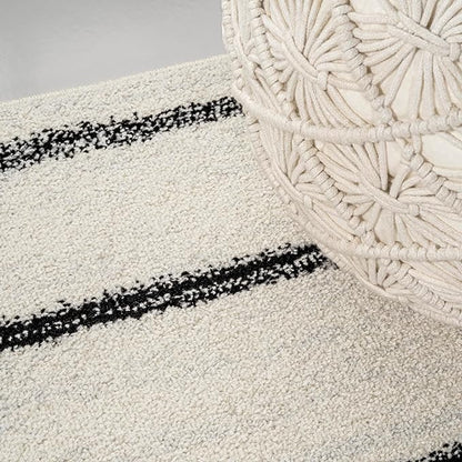 JONATHAN Y Williamsburg Minimalist Stripe Cream/Black Indoor Area Rug, 4x6, Contemporary, Modern, Easy-Cleaning for Living Room, Bedroom, Kitchen, Pet Friendly, Non-Shedding (MOH201D-4)