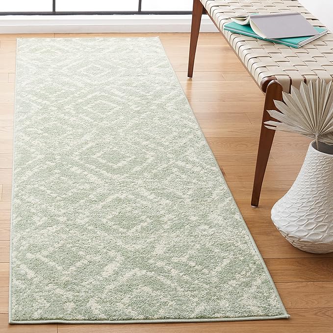 SAFAVIEH Adirondack Collection Runner Rug - 2'6" x 8', Green & Ivory, Modern Diamond Distressed Design, Non-Shedding & Easy Care, Ideal for High Traffic Areas in Living Room, Bedroom (ADR131Y)