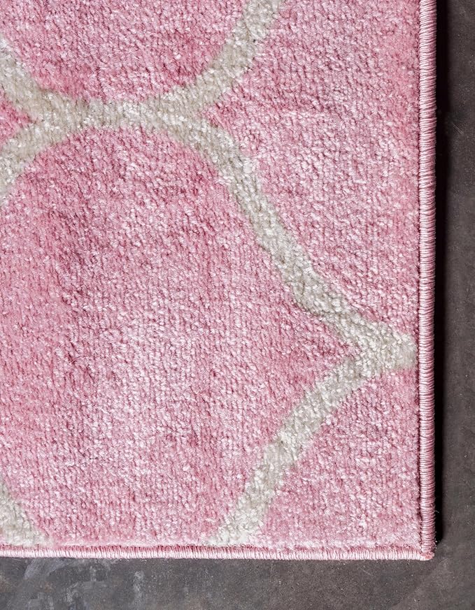 Rugs.com Lattice Frieze Collection Rug – 8' Square Light Pink Medium Rug Perfect for Living Rooms, Kitchens, Entryways