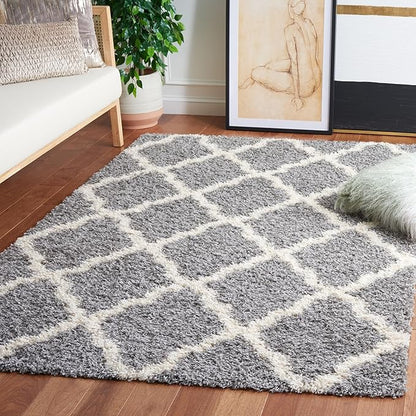 SAFAVIEH Dallas Shag Collection Area Rug - 5'1" x 7'6", Grey & Ivory, Trellis Design, Non-Shedding & Easy Care, 1.5-inch Thick Ideal for High Traffic Areas in Living Room, Bedroom (SGD257G)
