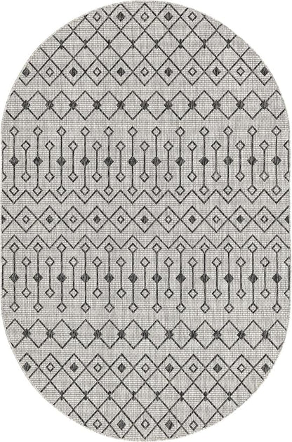 Unique Loom Outdoor Trellis Collection Area Rug - Tribal Trellis (5' 3" x 8' Oval, Gray/ Black)