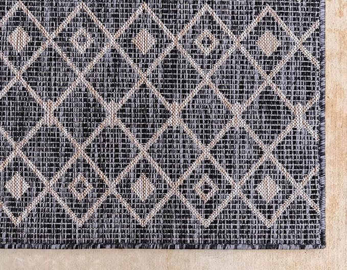 Unique Loom Outdoor Trellis Collection Area Rug - Tribal Trellis (4' 1" x 6' 1" Rectangle, Charcoal Gray/ Natural)