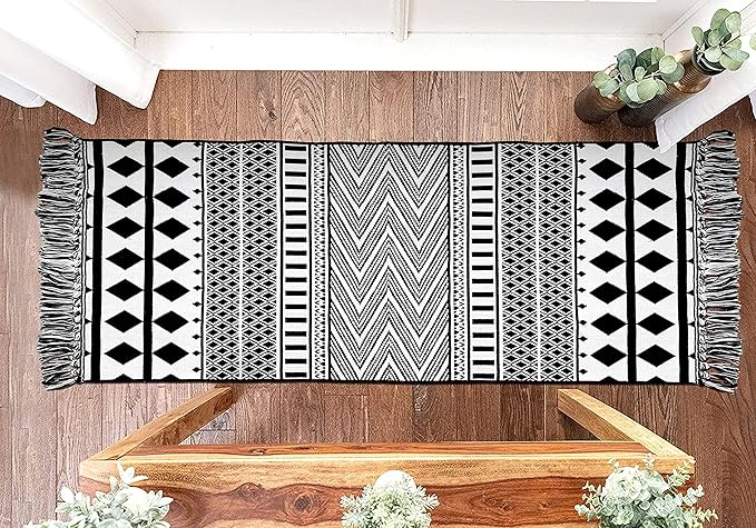 IOHOUZE Kitchen Hallway Runner Rug -2'x6' Boho Black White Entryway Runner Rugs for Halloween Decor/Fall Decor, Woven Indoor Outdoor Carpet Rugs, Washable Rag Rug for Bedroom/Bathroom/Laundry Room