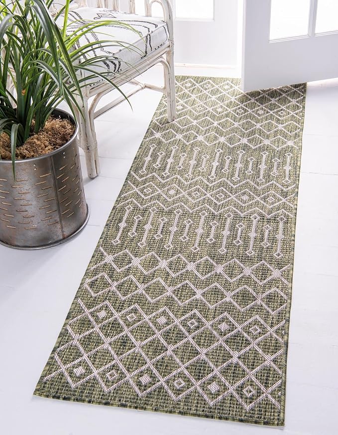 Unique Loom Outdoor Trellis Collection Area Rug - Tribal Trellis (2' x 8' Runner, Green/ Natural)